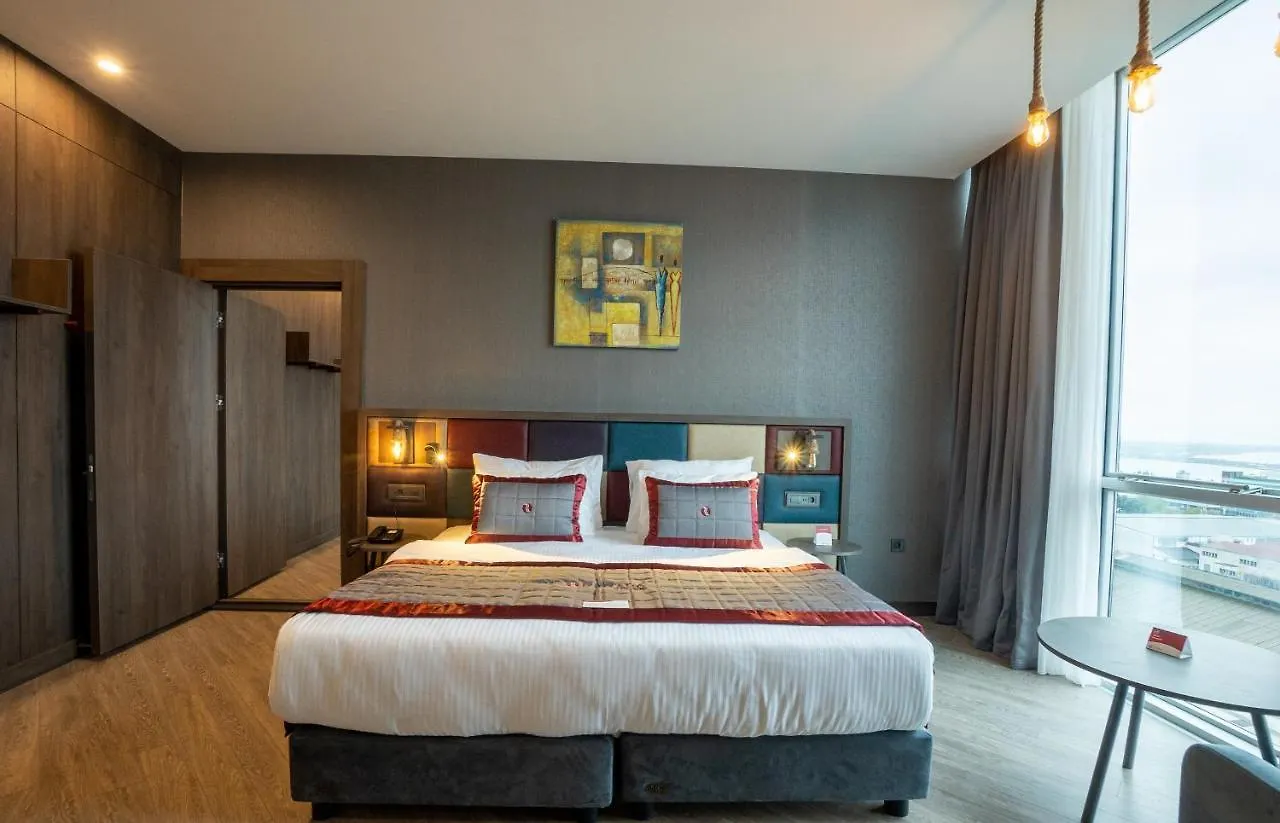 מלון Ramada Encore By Wyndham Istanbul Avcilar