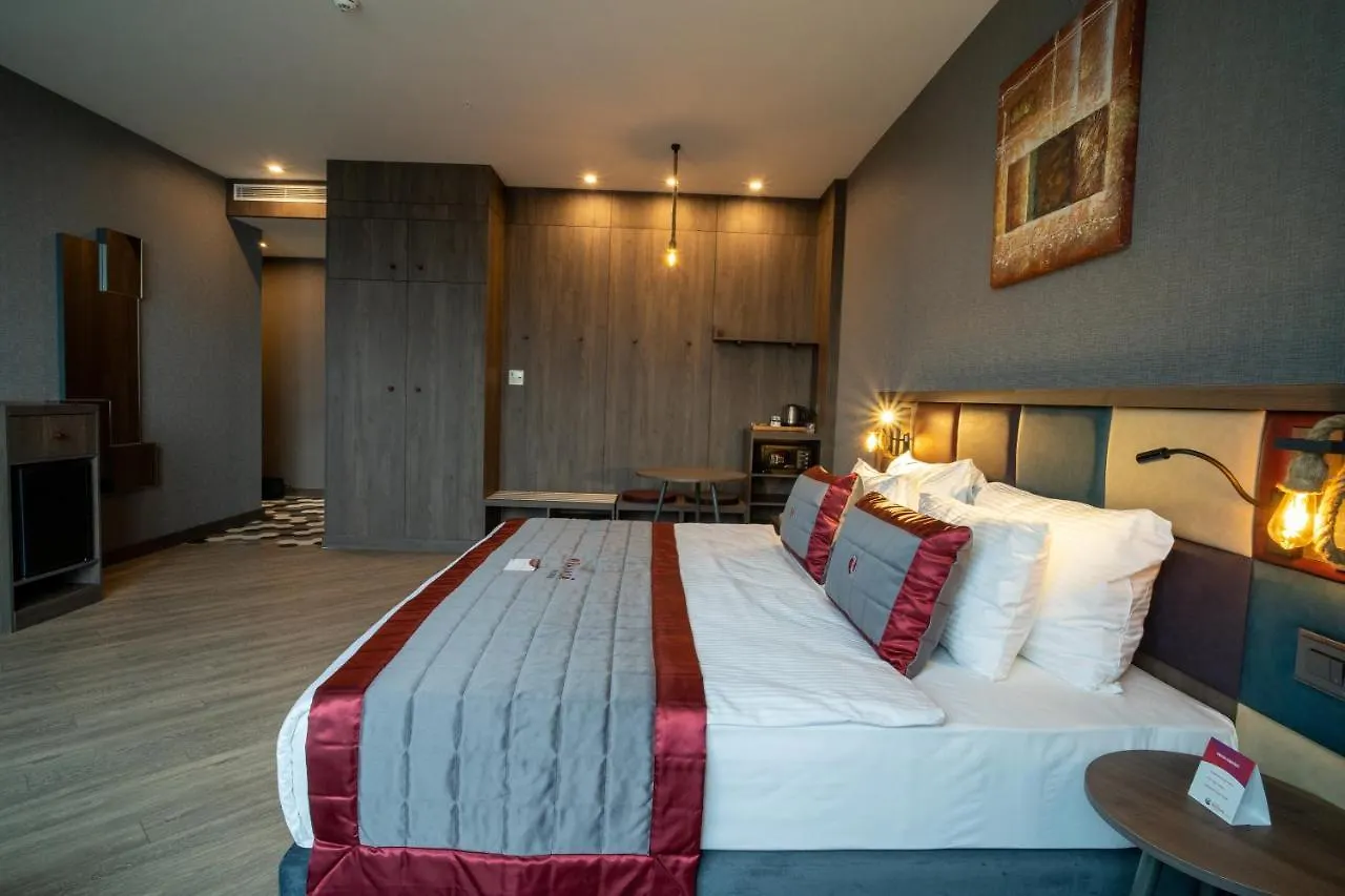 Ramada Encore By Wyndham Istanbul Avcilar Hotel