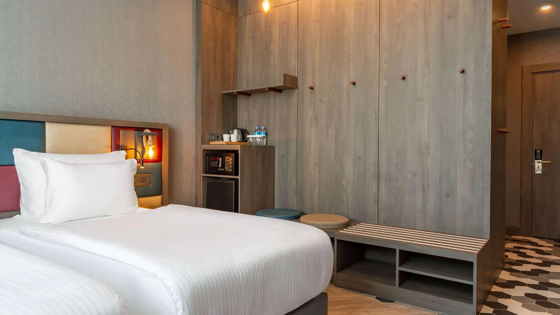 Ramada Encore By Wyndham Istanbul Avcilar טורקיה